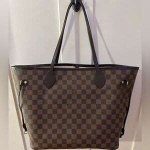 Louis Vuitton Neverfull MM